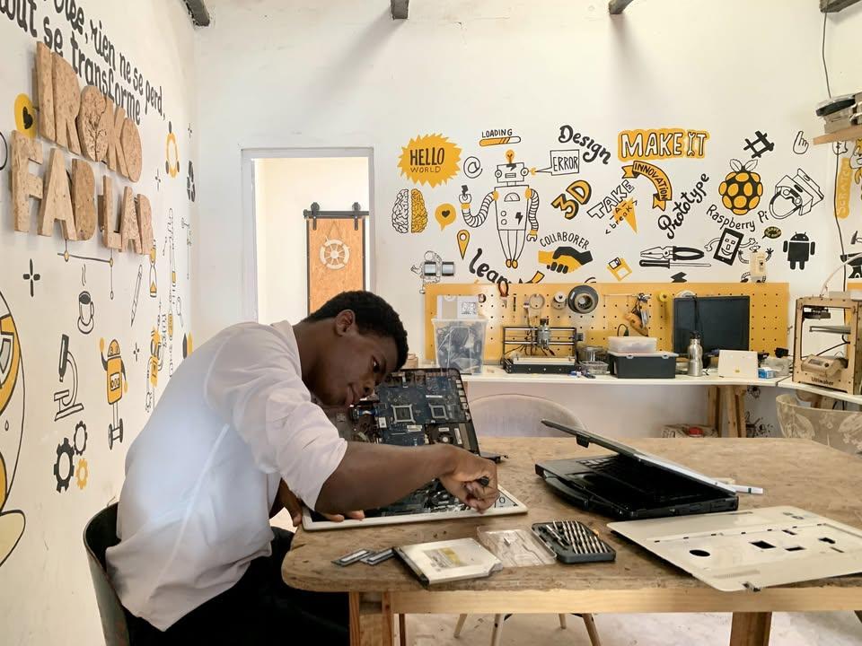 IROKO FabLab — avant l'incendie